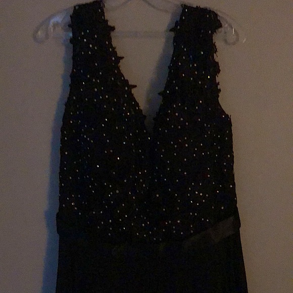 Glow black sparkly dress, dress size 20 - Picture 5 of 7